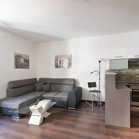 Maxwilliam 3* Znojmo
